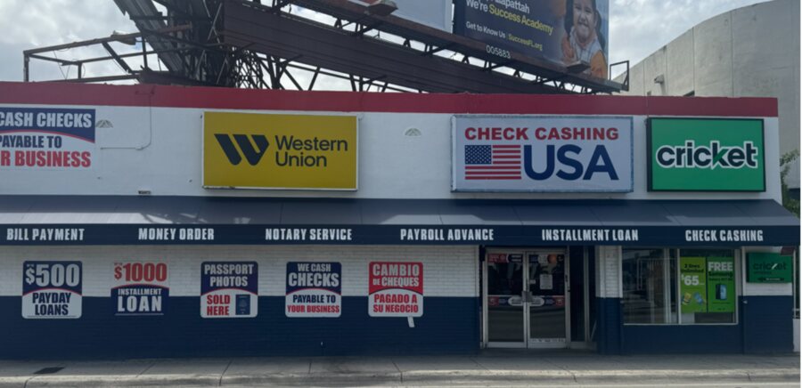 Devanti magazen Check Cashing USA nan lokal Northwest Miami an